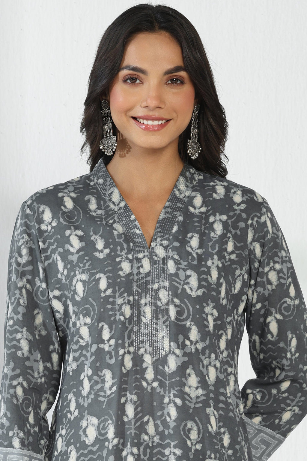 Surplus: Sehra Rasia Dabu Kurta