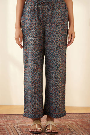 Sehra Maira Akola Farsi