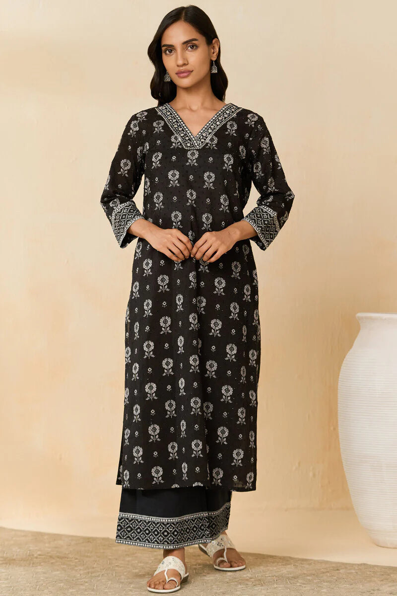 Surplus: Mumtaz Naisa Kurta
