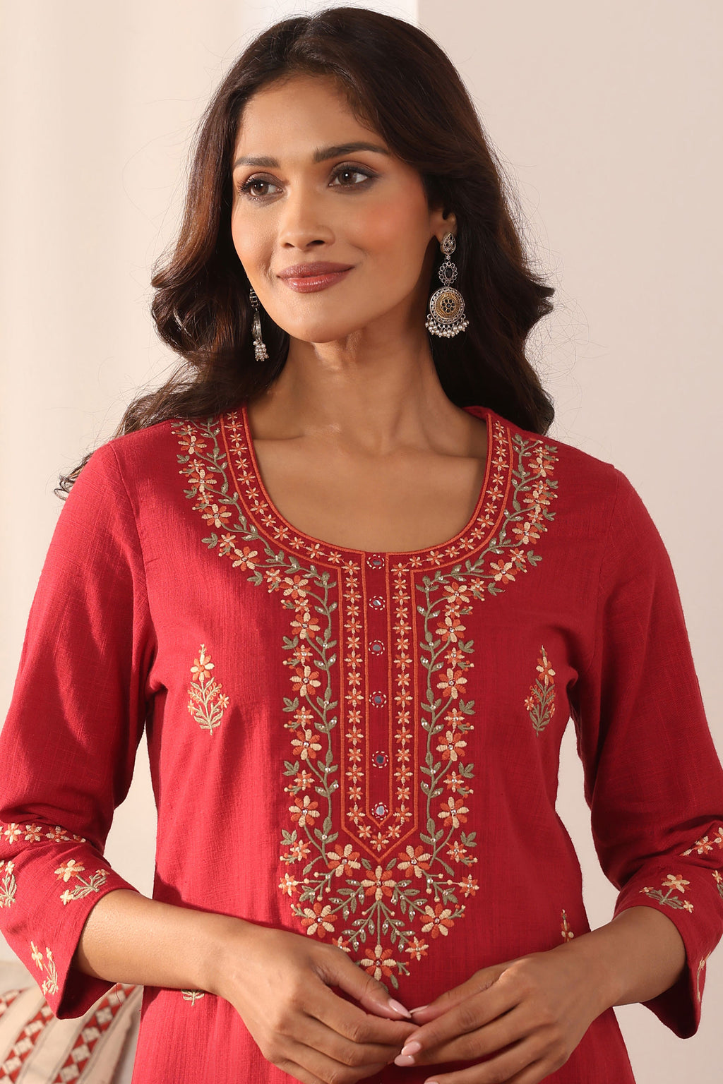 Surplus: Mehraab Sabeen Red Kurta