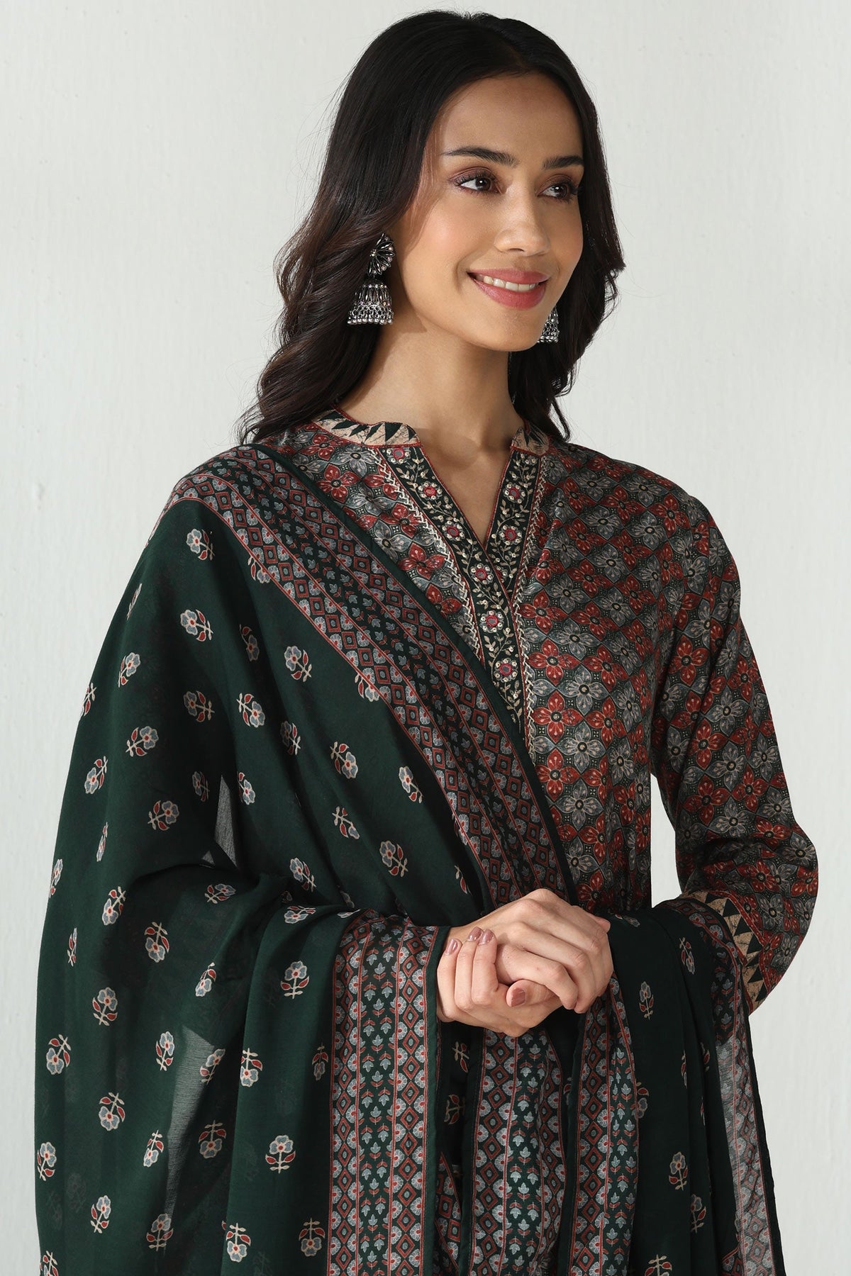 Surplus: Rangrez Nasira Dupatta