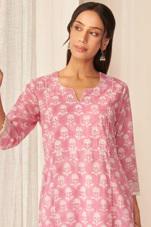 Rosheen Niyamat Sanganeri Kurta