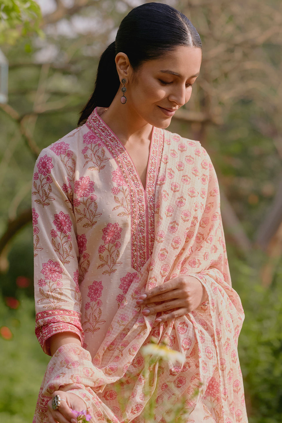 Gulbahar Gulbano Sanganeri Kurta