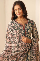 Sehra Mehreen Bagru Dupatta