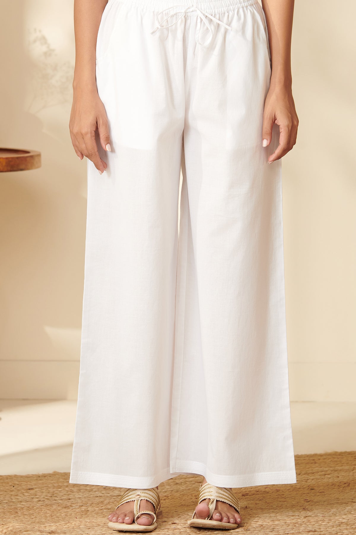 Roza Nahid White Farsi