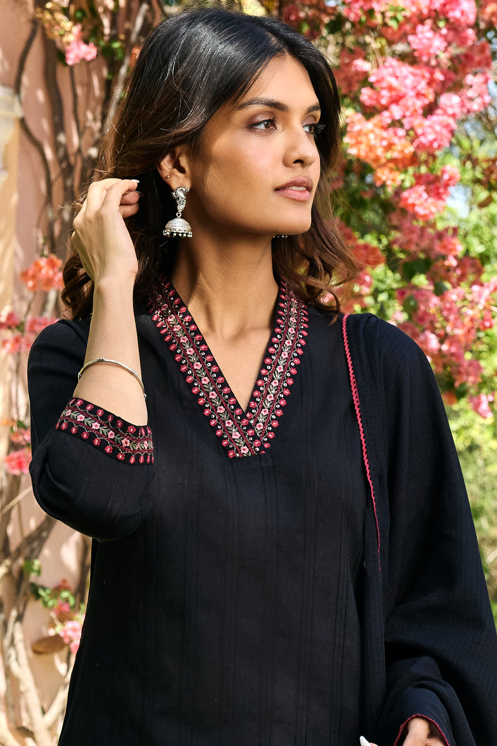 Surplus: Mehraab Pariza Kurta