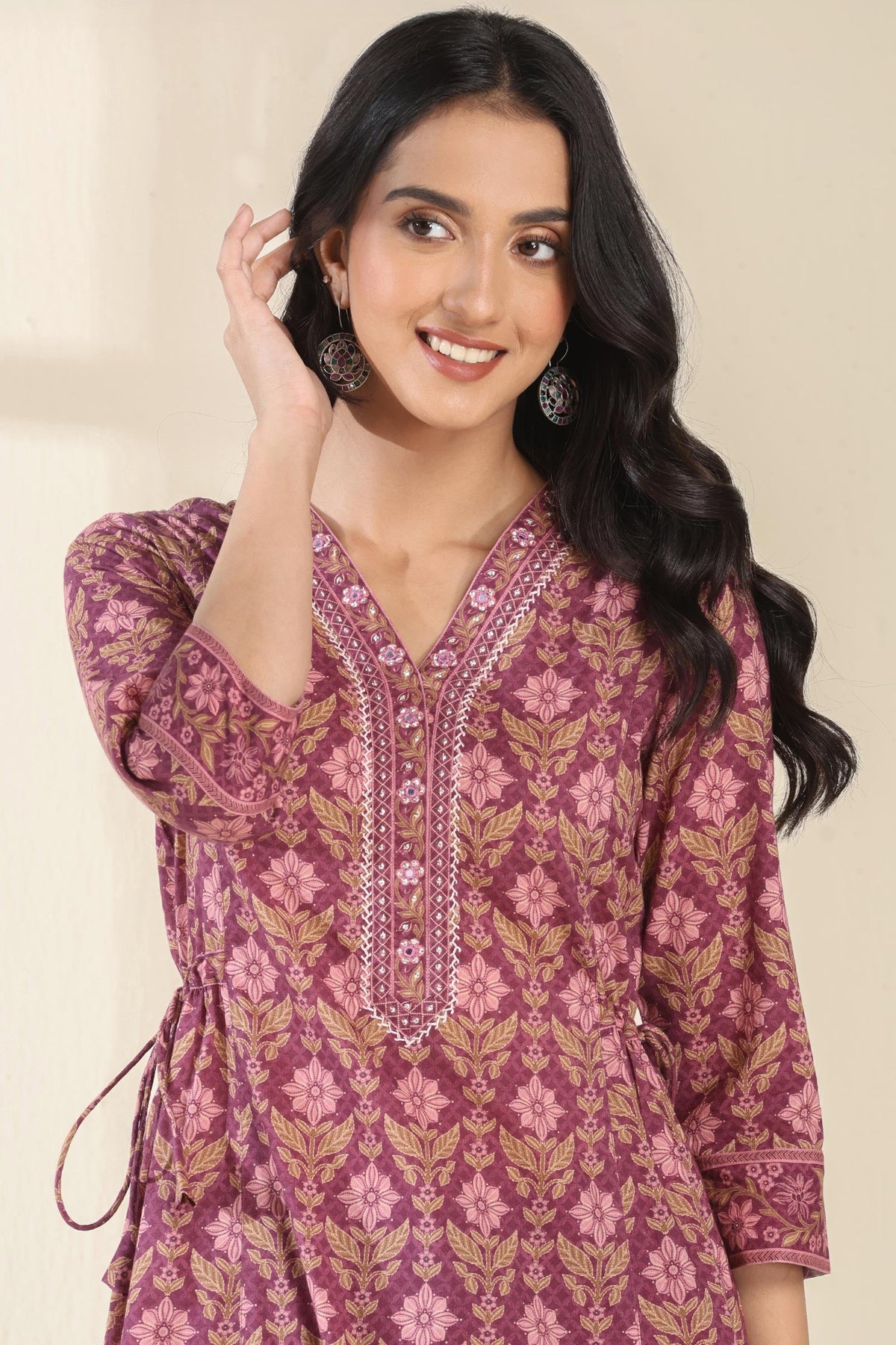 Surplus: Roz Meher Falak Kurta