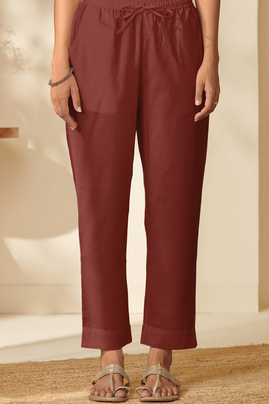 Surplus: Roza Nikhat Maroon Narrow Pants