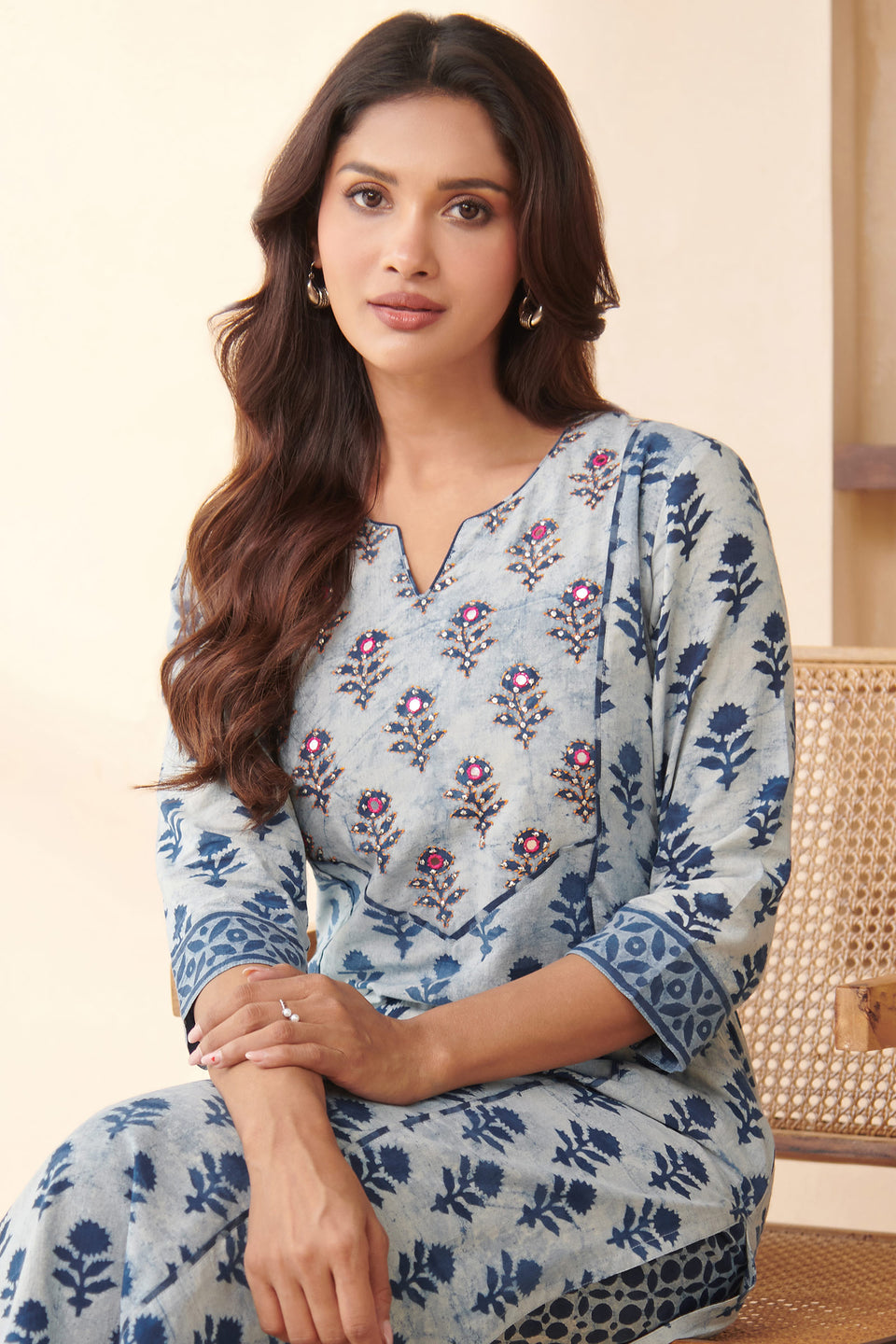 Nurtaj Rumaisa Bagru Dabu Kurta