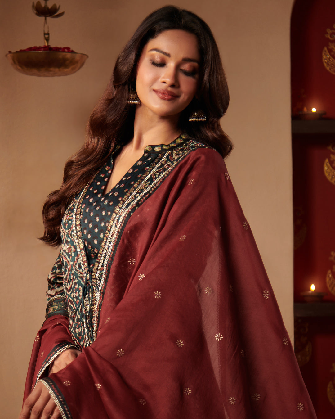 Roshanara Inara Maroon Dupatta