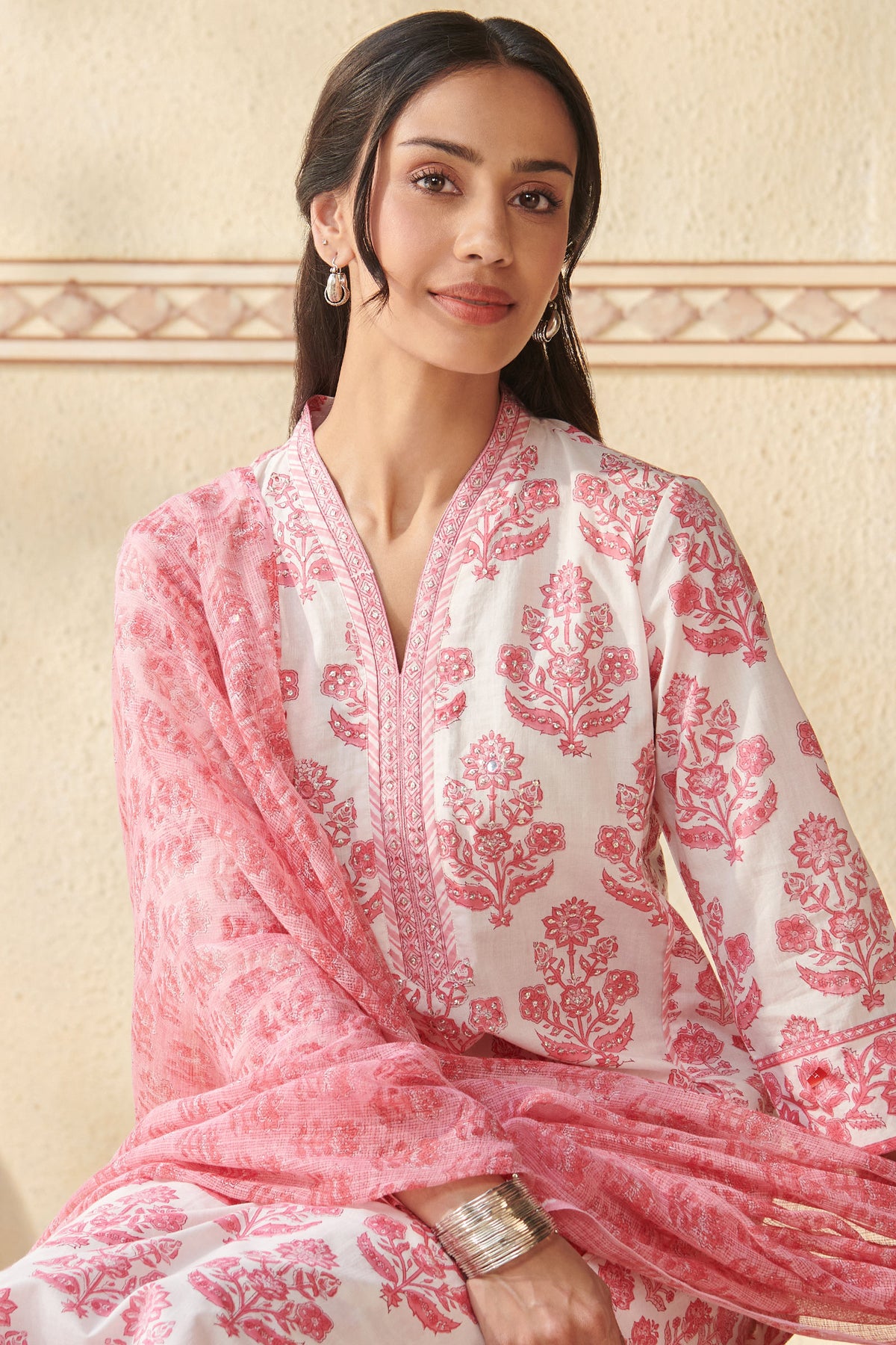 Gulbarg Shaira Sanganeri Kurta