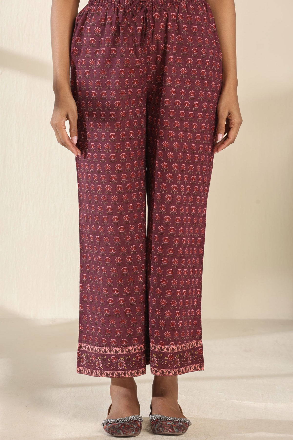 Surplus: Gauhar Nadira Sanganeri Farsi