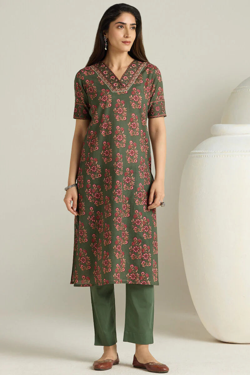 Surplus: Gulraiz Jia Kurta