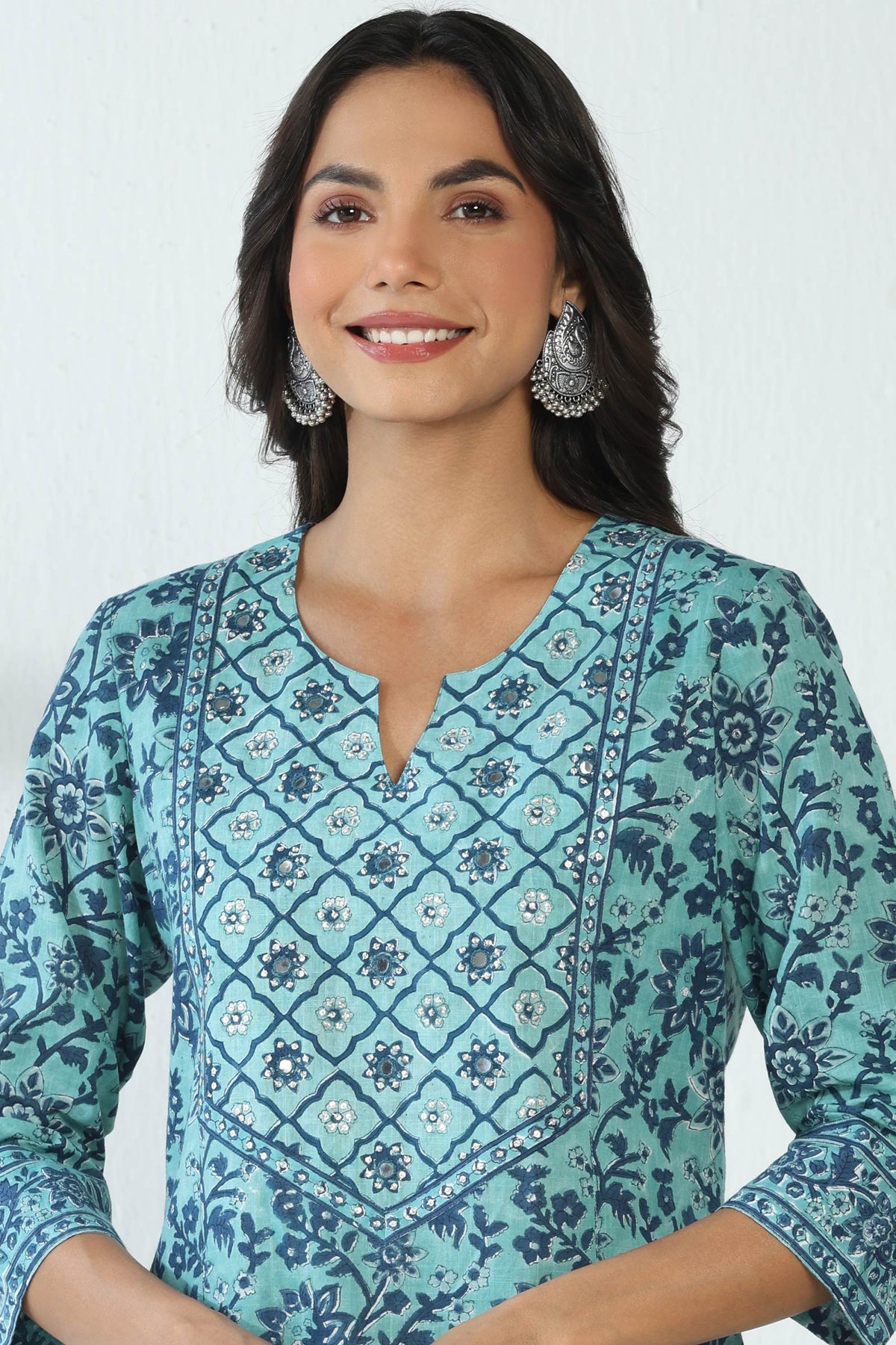Neelofar Shirin Sanganeri Kurta