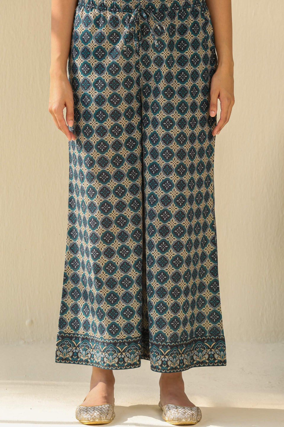 Surplus: Rangrez Rabiya Palazzo