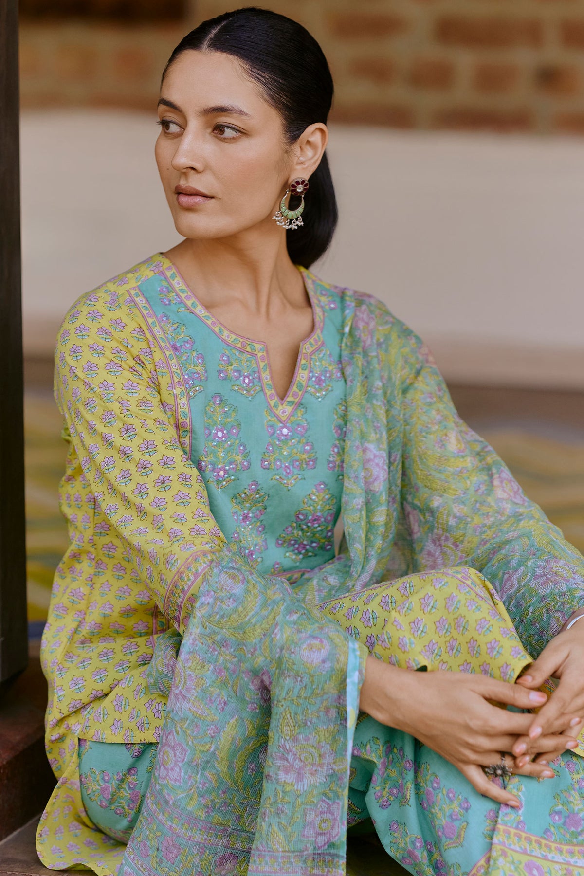 Surplus: Rosheen Fizah Sanganeri Kurta
