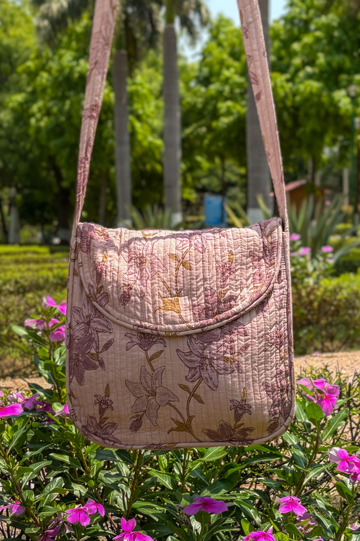 Roza Zoha Crossbody Bag