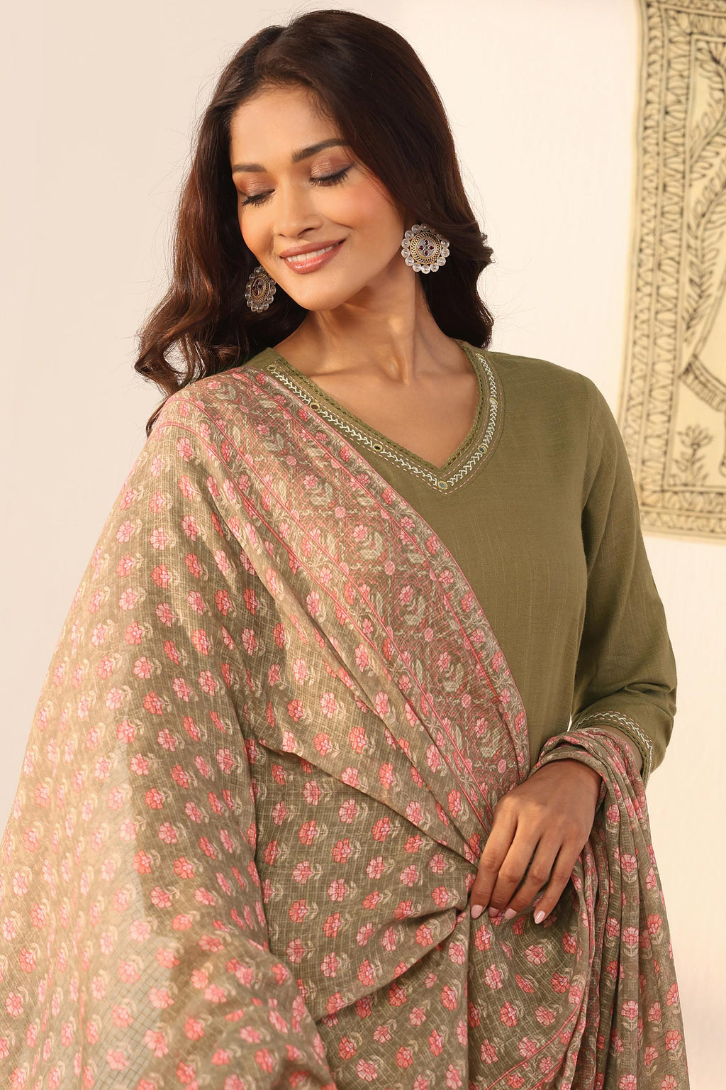 Gauhar Asma Dupatta