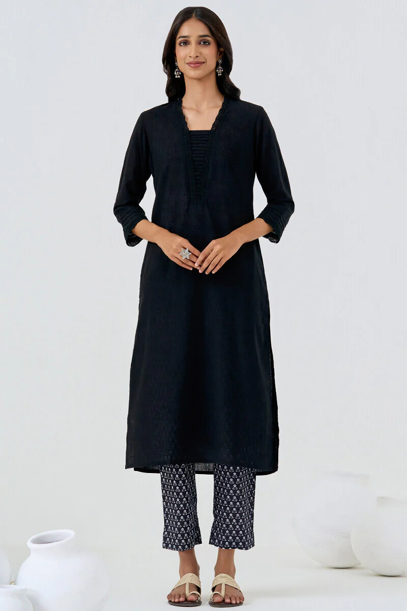 Surplus: Roza Sehreen Black Kurta