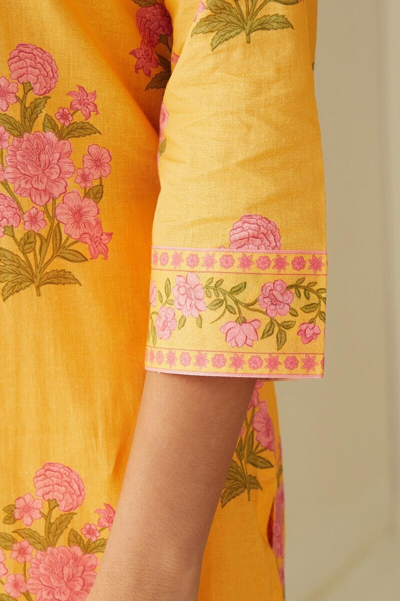 Mahnoor Nikhat Kurta