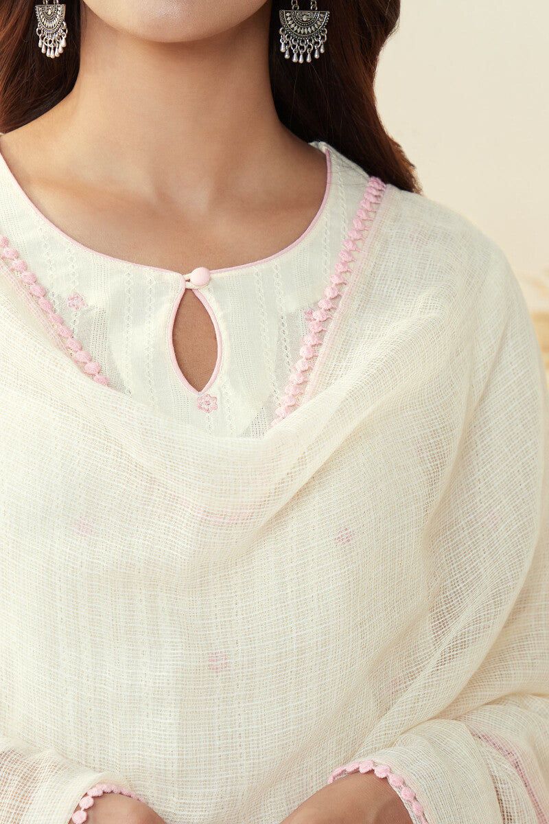 Gulnaz Fiza Kota Dupatta