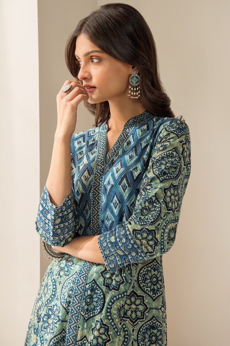 Sehra Zeniya Ajrak Kurta