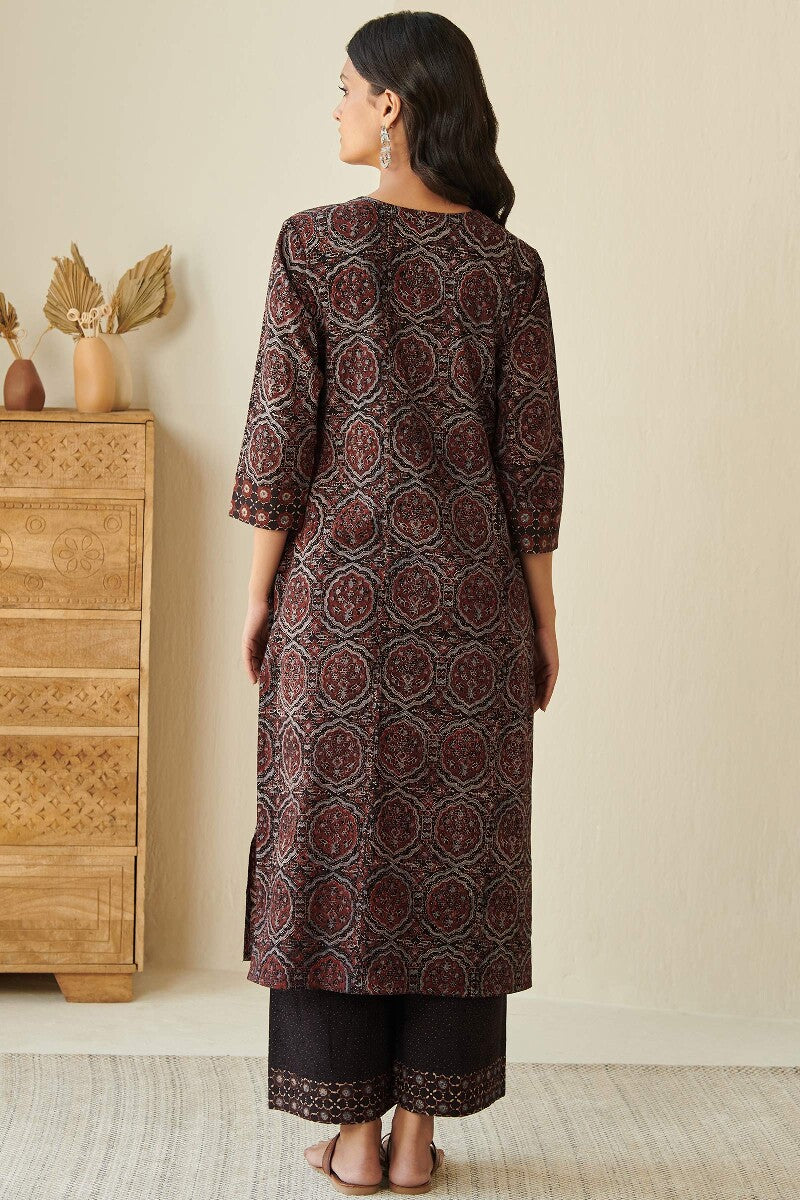 Sehra Fatima Ajrak Kurta