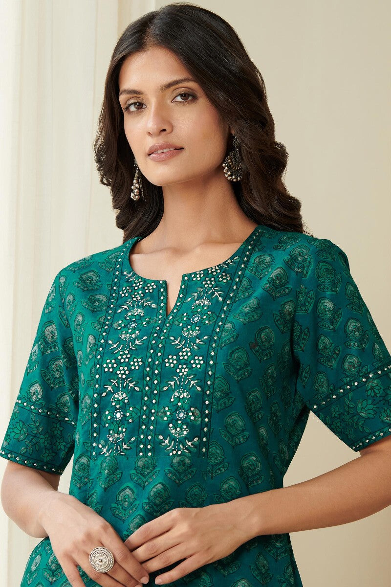 Sehra Zareena Akola Kurta