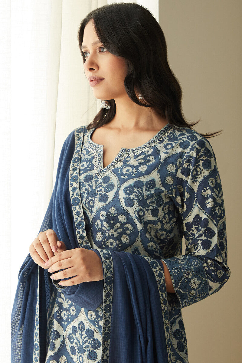 Sehra Nafisa Indigo Kurta