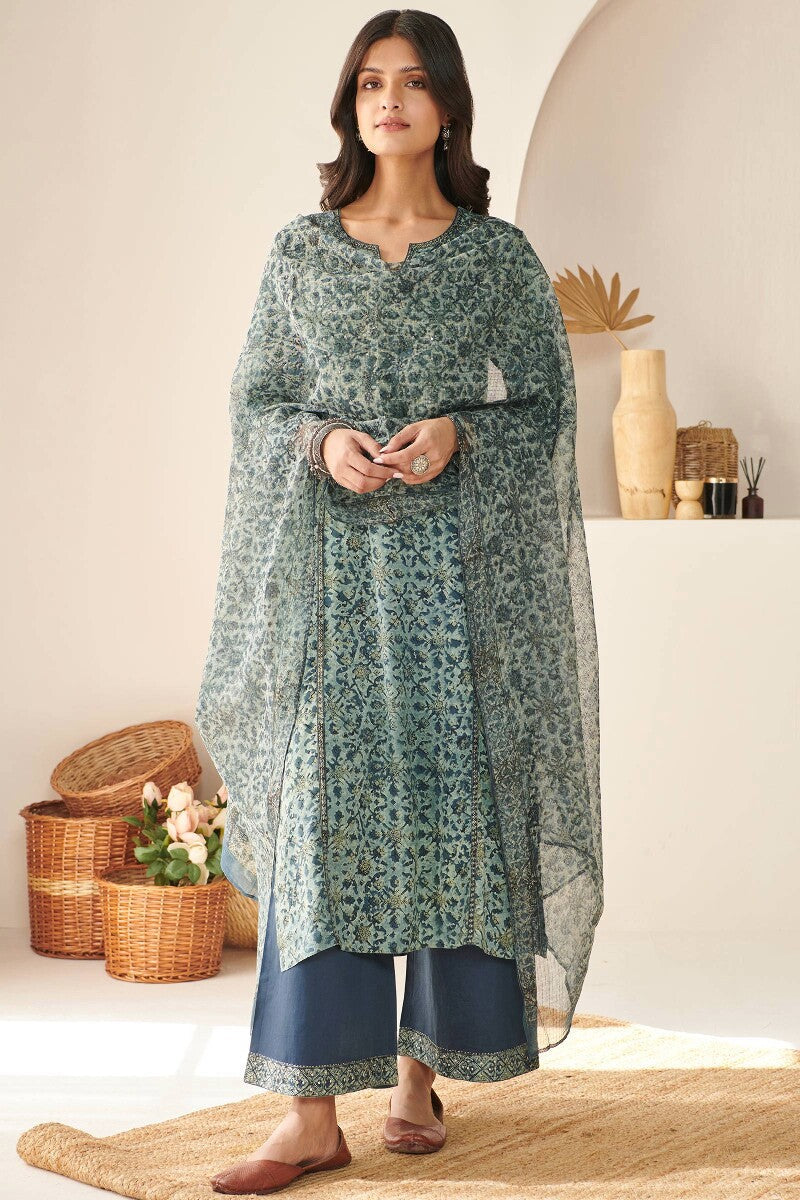 Sehra Zafina Farsi