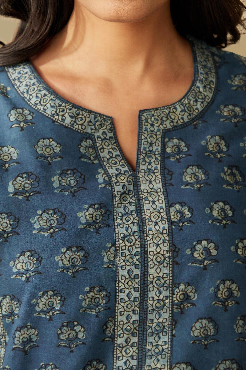 Gauhar Jia Bagru Kaftan