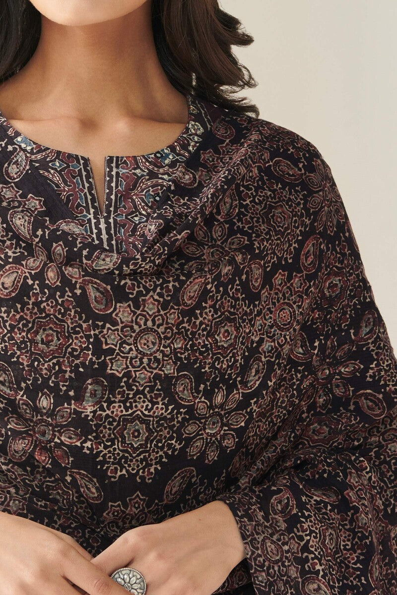 Sehra Gauhar Ajrak Dupatta