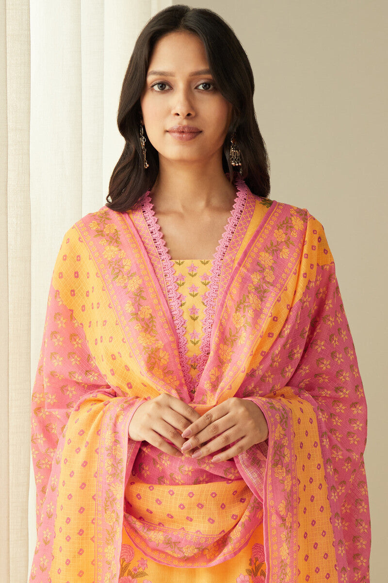 Mahnoor Nikhat Dupatta