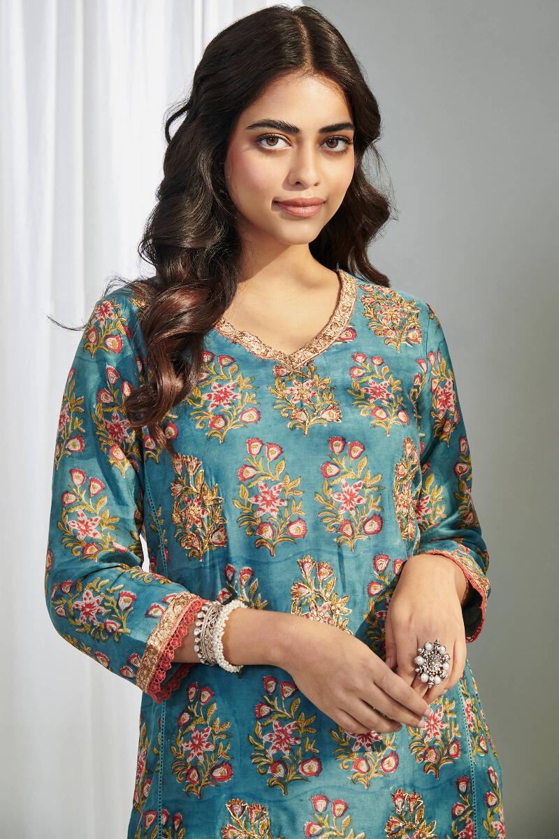 Nasrine Farnaz Sanganeri Modal Kurta