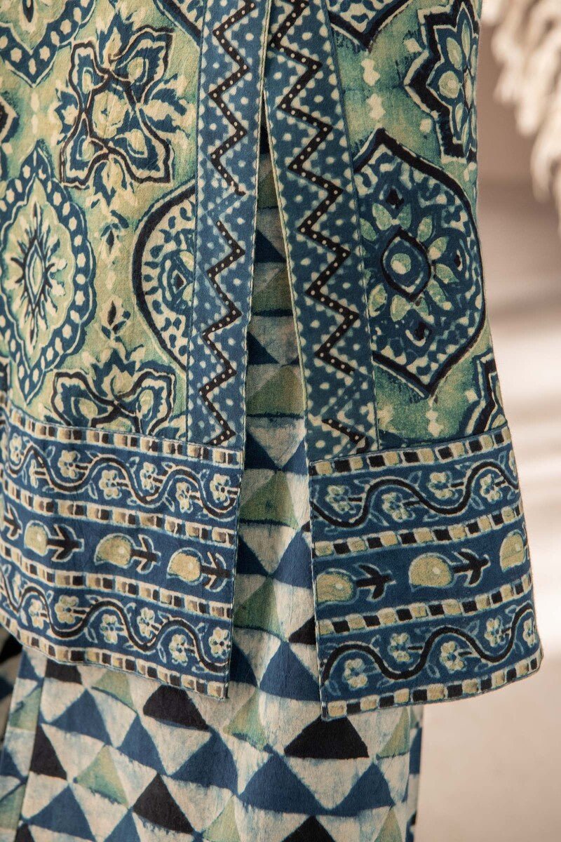 Sehra Zeniya Ajrak Kurta