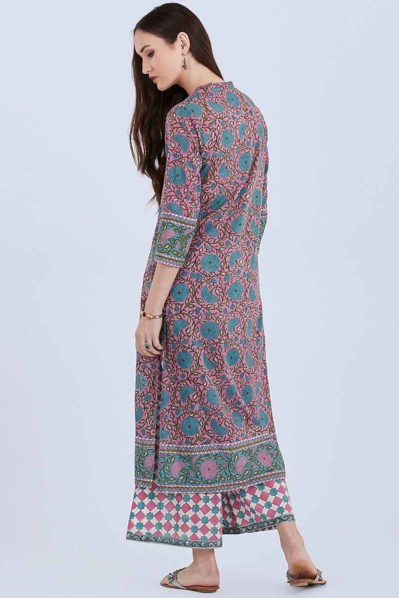 Nazm Nazeena Kurta