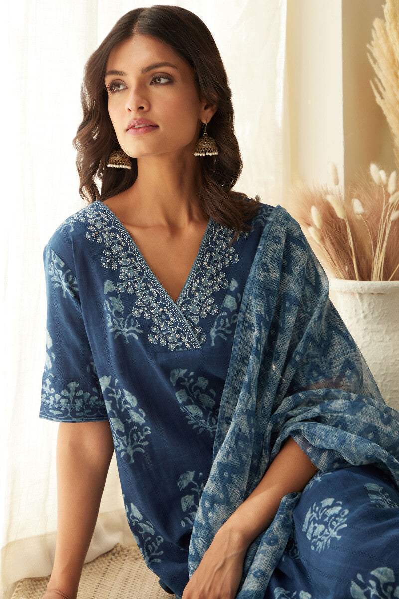 Noor Rumaisa Akola Kurta