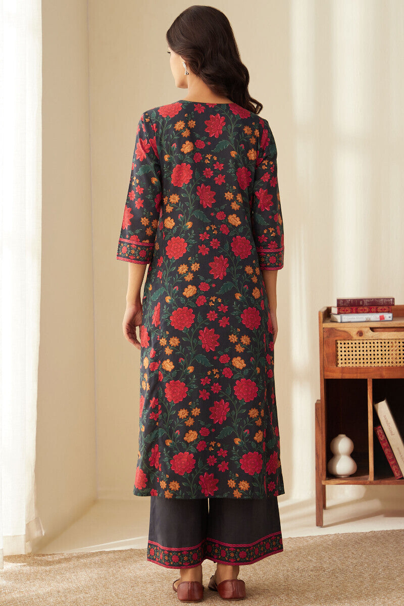 Mahnoor Mumtaz Kurta