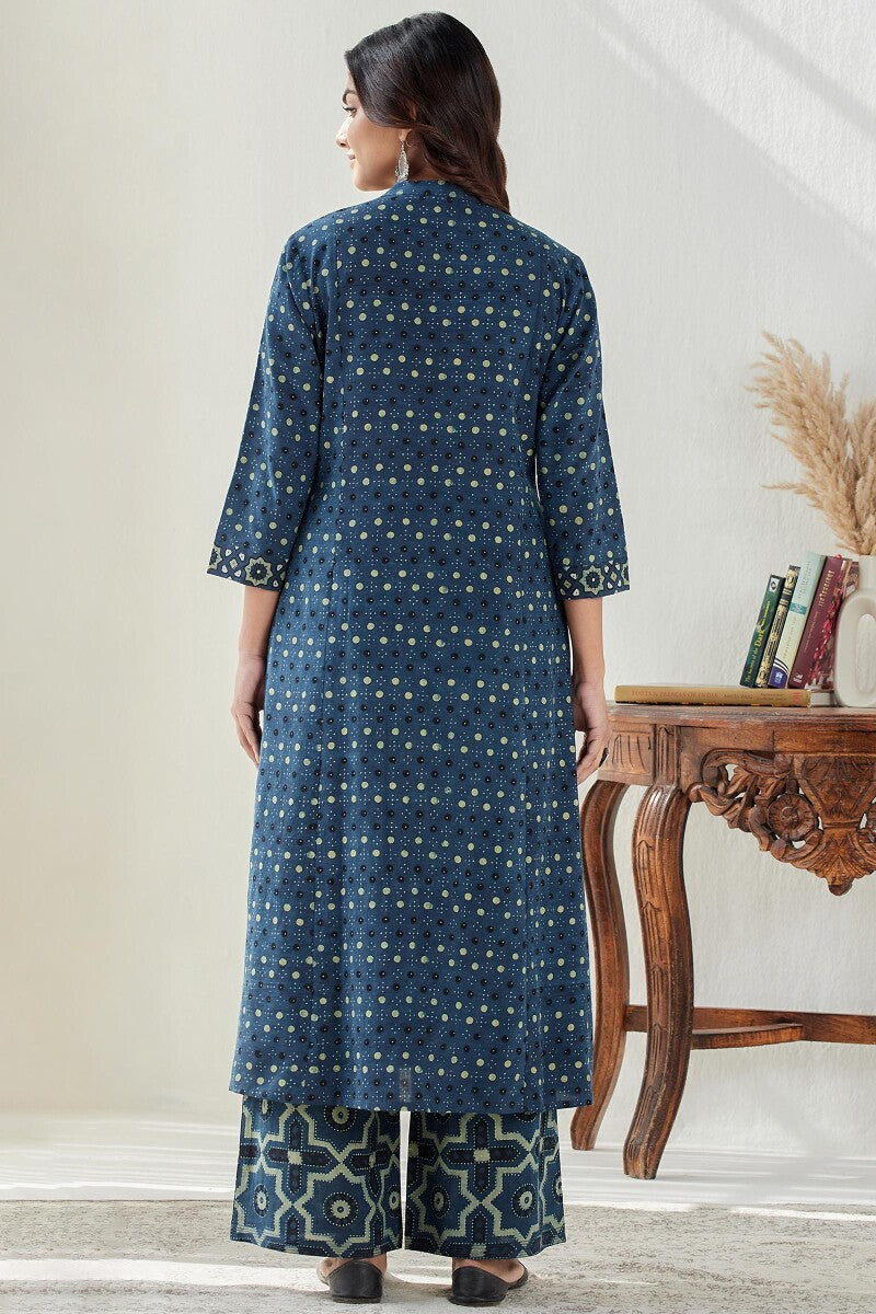 Sehra Zaaida Ajrak Kurta