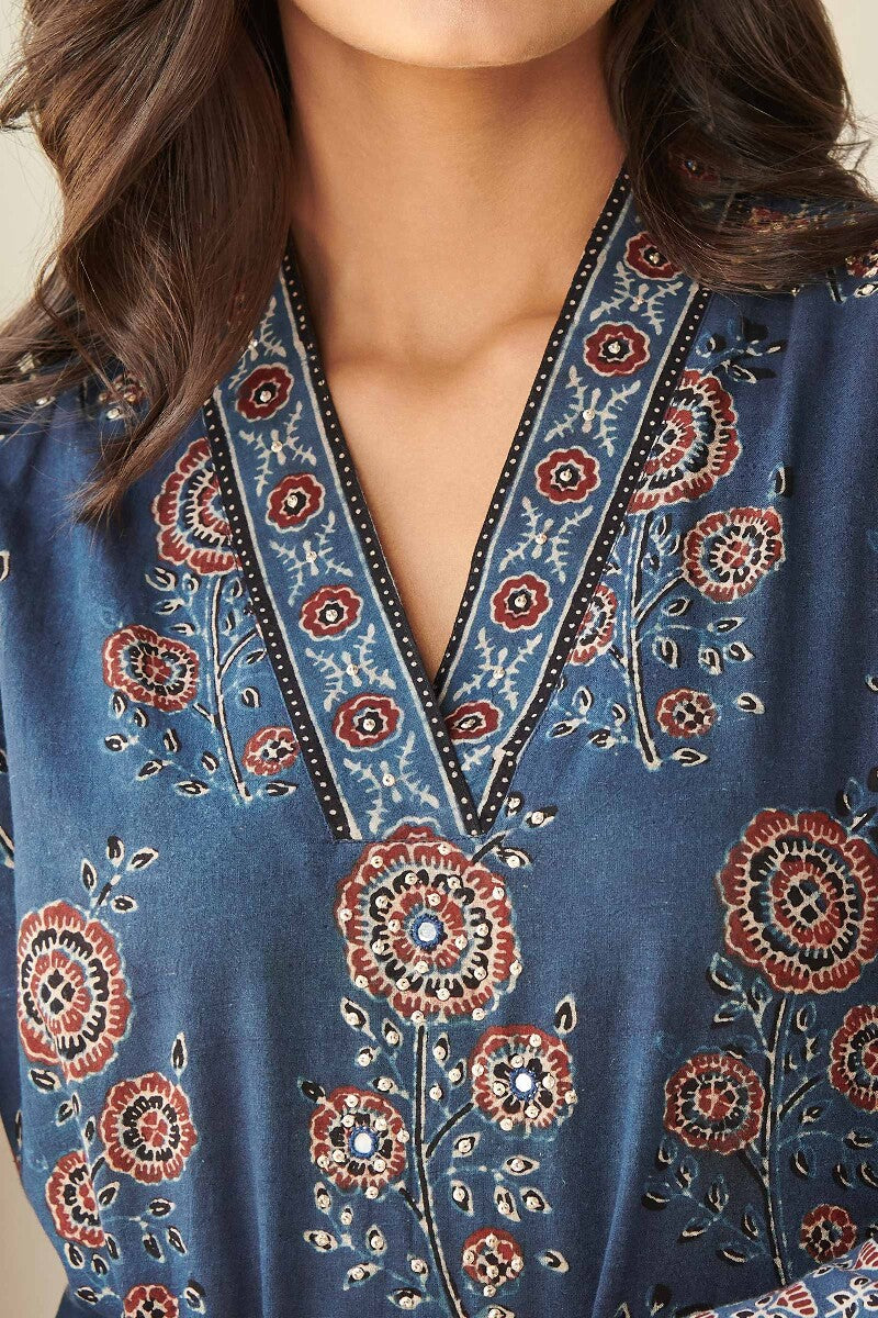 Sehra Zafina Ajrak Kurta