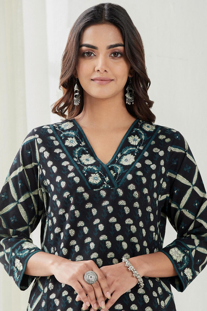 Sehra Kirat Bagru Kurta
