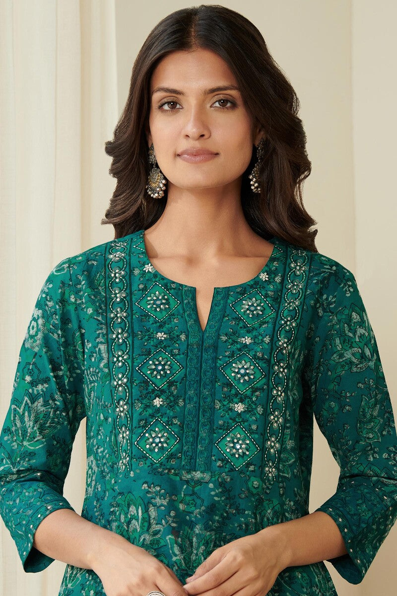 Sehra Tara Akola Kurta