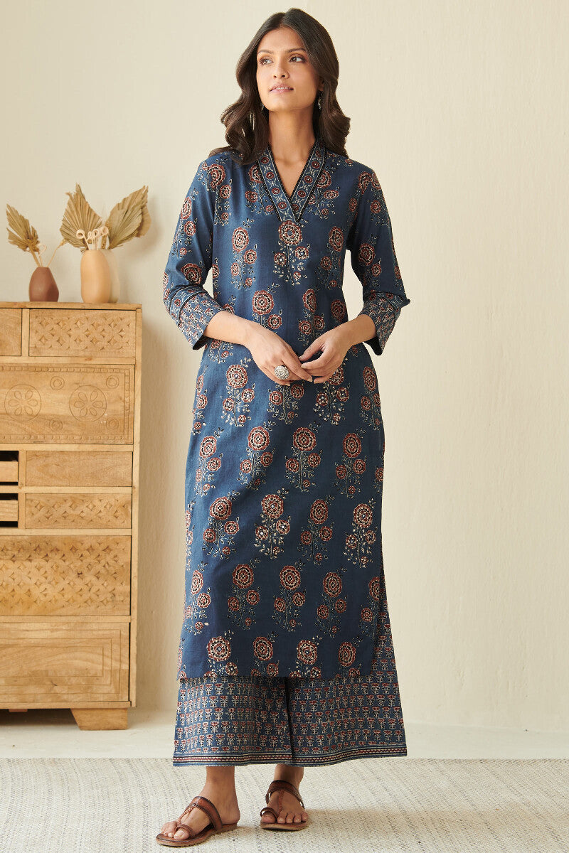 Sehra Zafina Ajrak Kurta