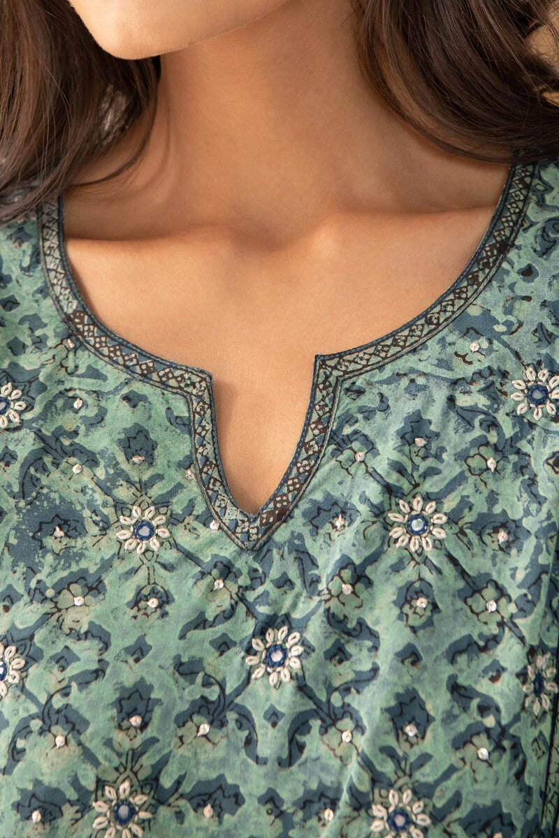 Sehra Zafina Akola Kurta