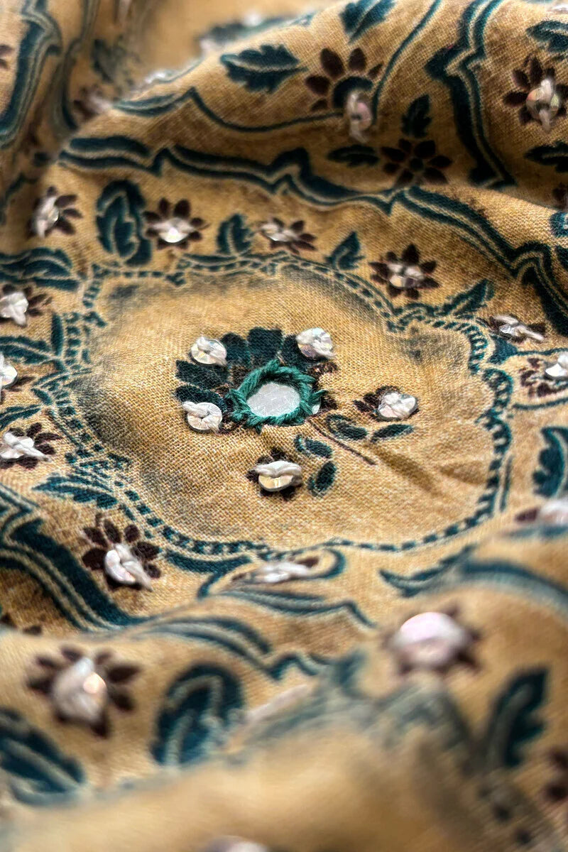 Surplus: Rangrez Naziya Kurta