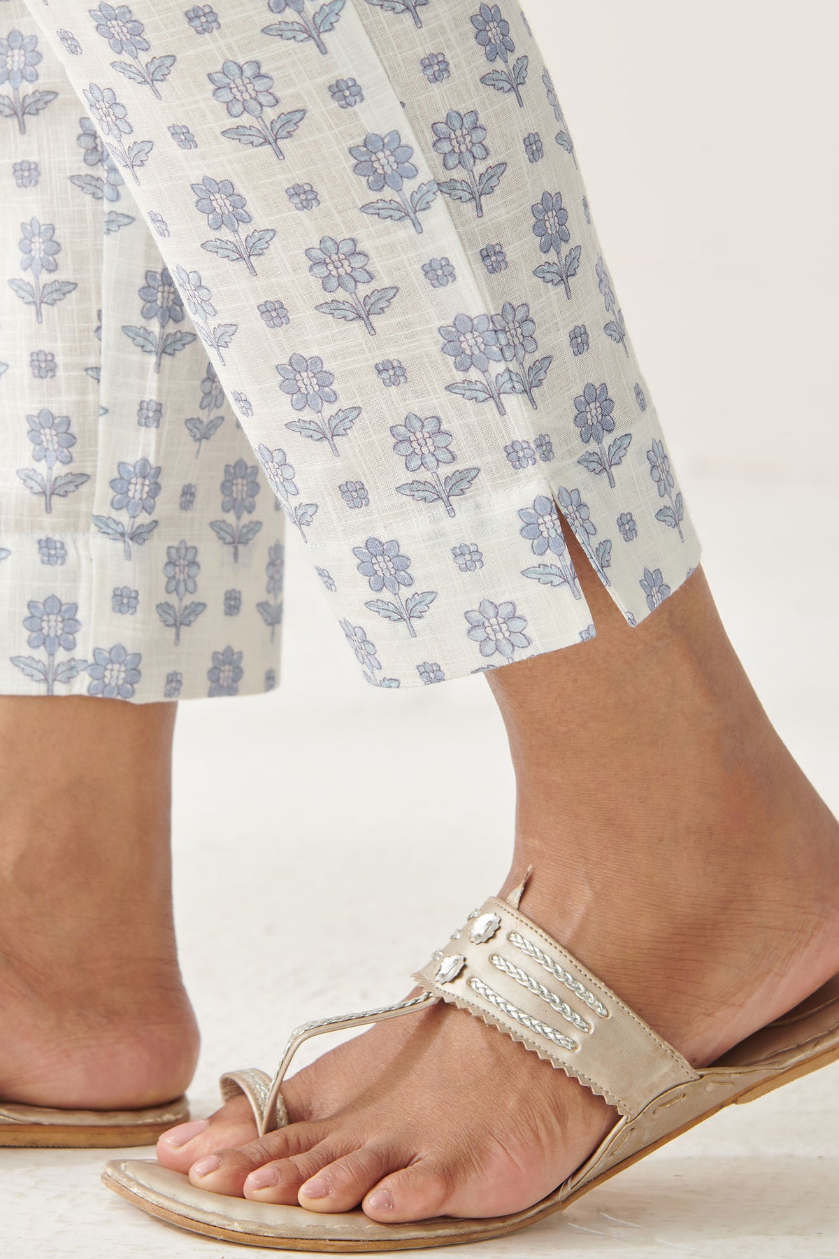 Neelofar Omaira Narrow Pants