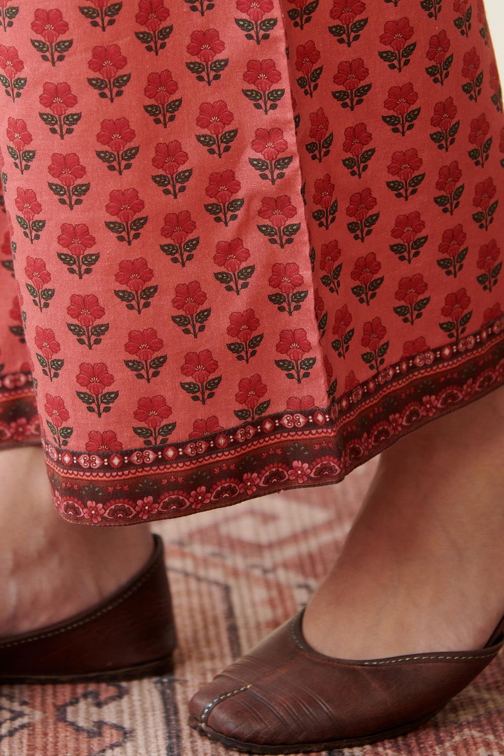 Rangrez Nusrat Farsi