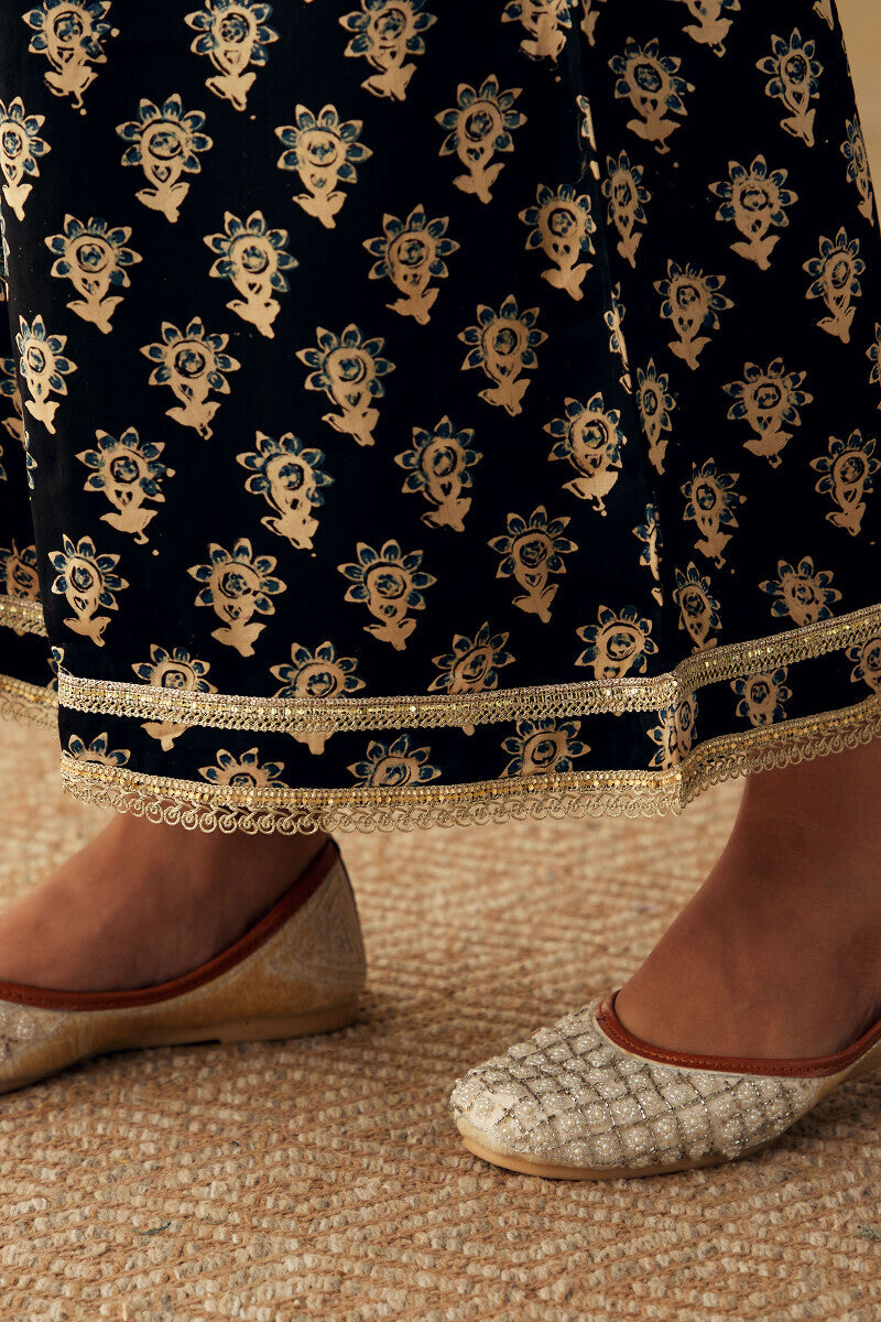 Mehrunissa Seher Black Palazzo