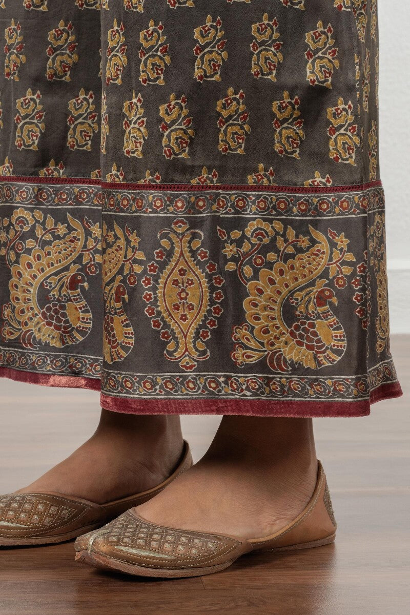 Zubeida Seerat Ajrak Modal Palazzo