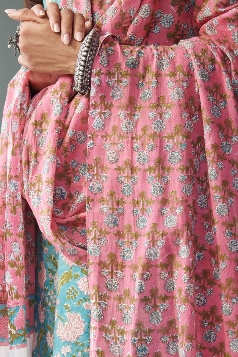 Nasrine Rabiya Sanganeri Dupatta